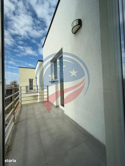 Casă cu 4 camere în Leamna de Sus