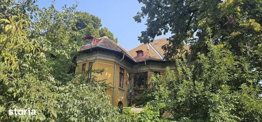 Apartament cu 6 camere în Cotroceni