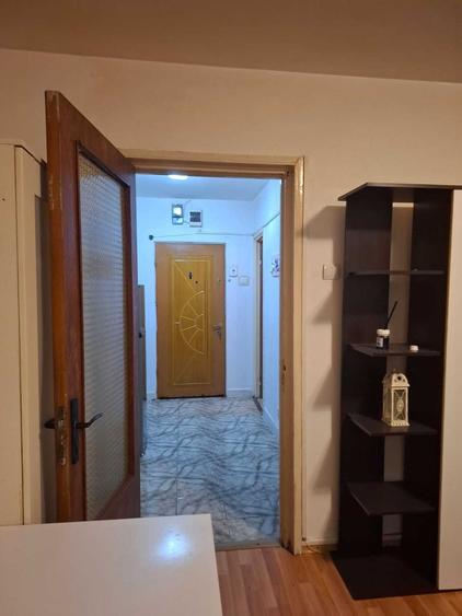 Garsonieră decomandată în Drumul Taberei