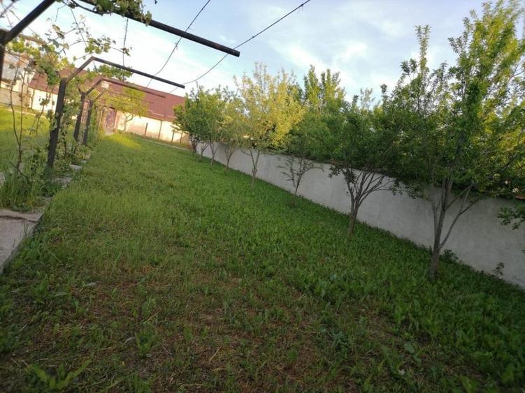 Casă individuală cu 5 camere cu Garaj în Vlădeni