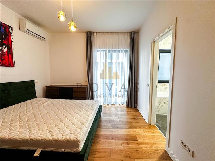 Apartament cu 3 camere semidecomandat, mobilat în Iancu Nicolae