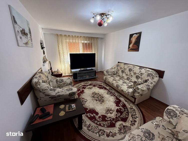 Apartament cu 3 camere decomandat, mobilat în Tomis Nord