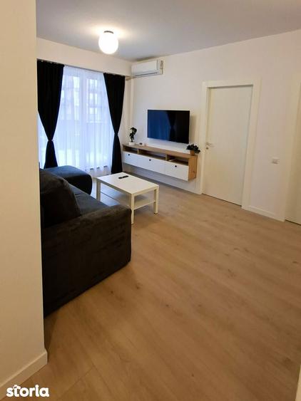 Apartament cu 2 camere, mobilat în Titan