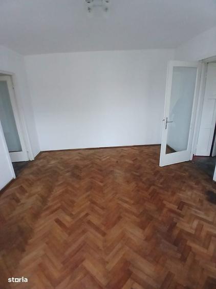 Apartament cu 2 camere semidecomandate, Centru - 3