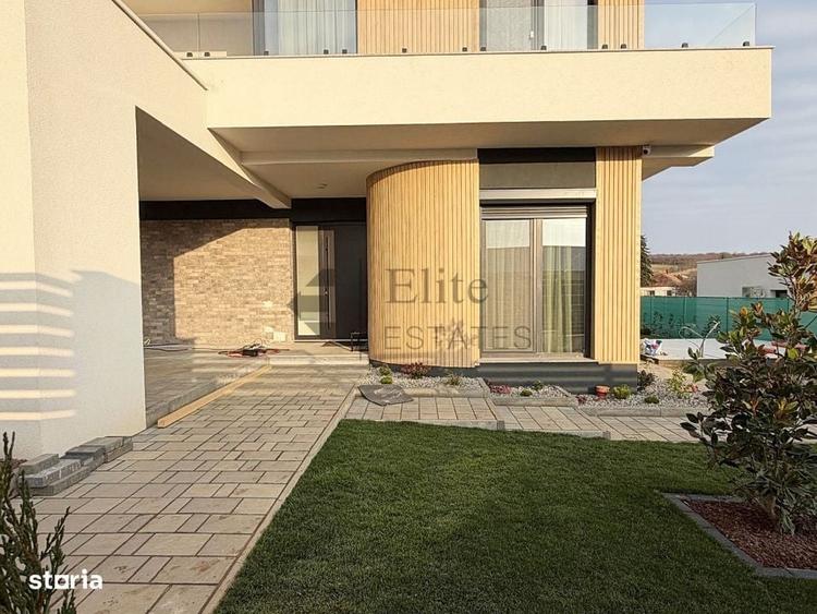 Vila / Casa de vanzare in Oradea, zona Dealuri - 10