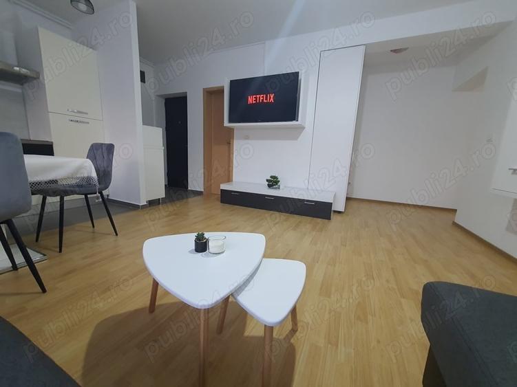 Apartament cu 3 camere nedecomandat în Lipovei