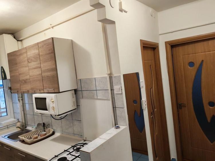 Apartament cu 2 camere decomandat în Cedonia