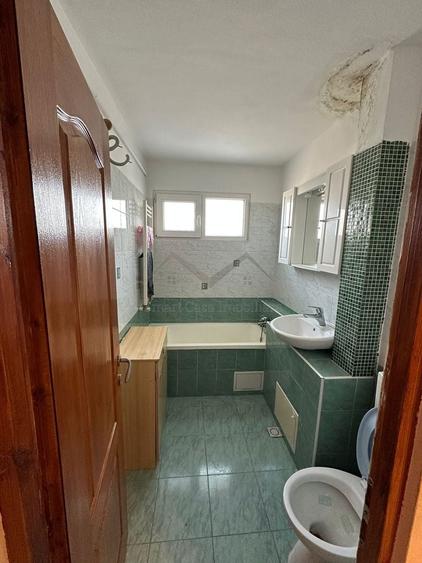 Apartament cu 2 camere decomandat în Podu Roș