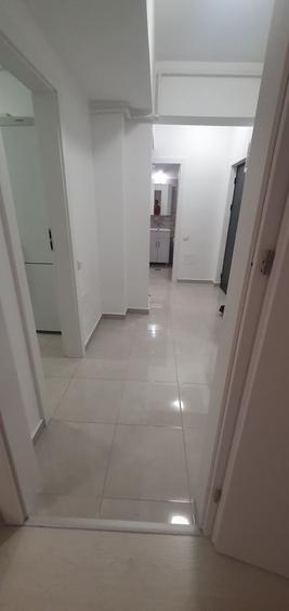 Apartament cu 2 camere, etj 2, - 3