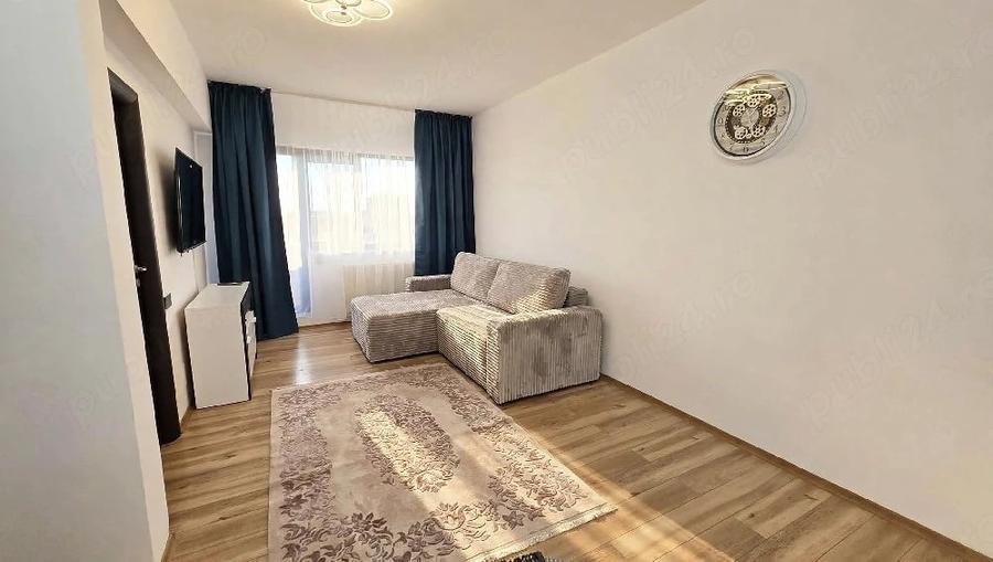 Garsonieră decomandată în Central