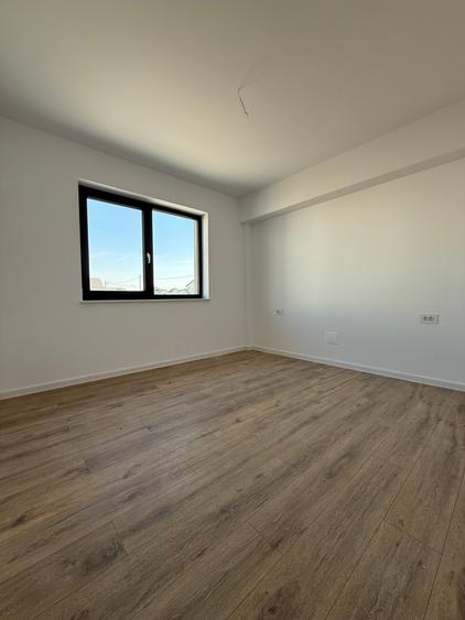 Apartament cu 2 camere decomandat în Exterior Est