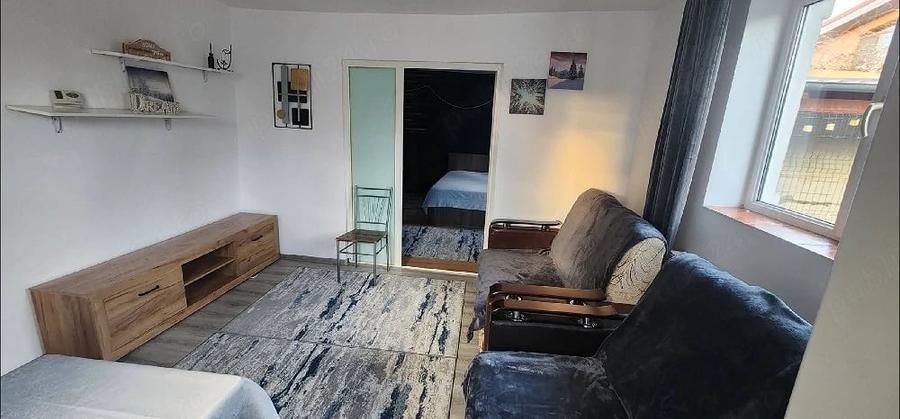 Casă cu 3 camere cu Teren 300 Mp în Coiciu