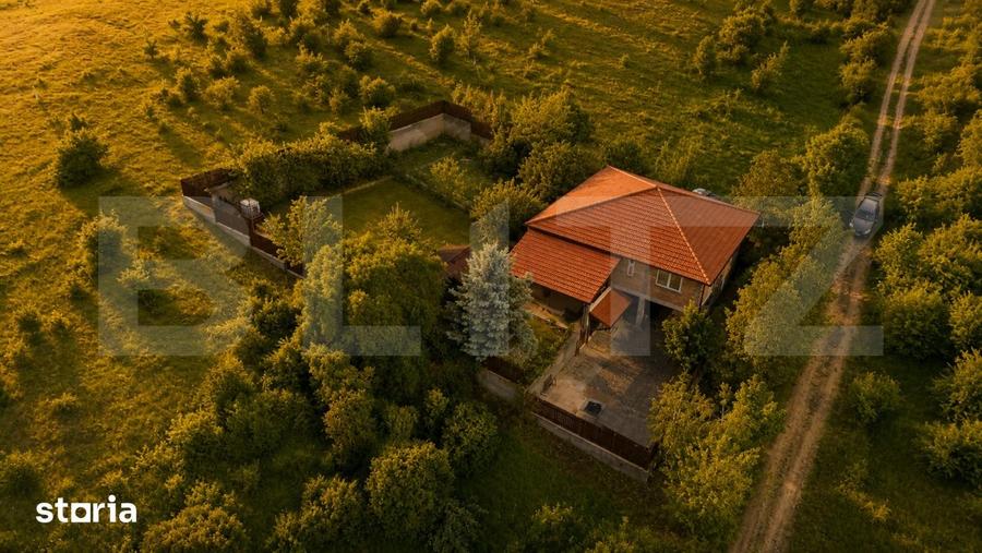 Casă cu 3 camere cu Teren 100 Mp în Livezeni