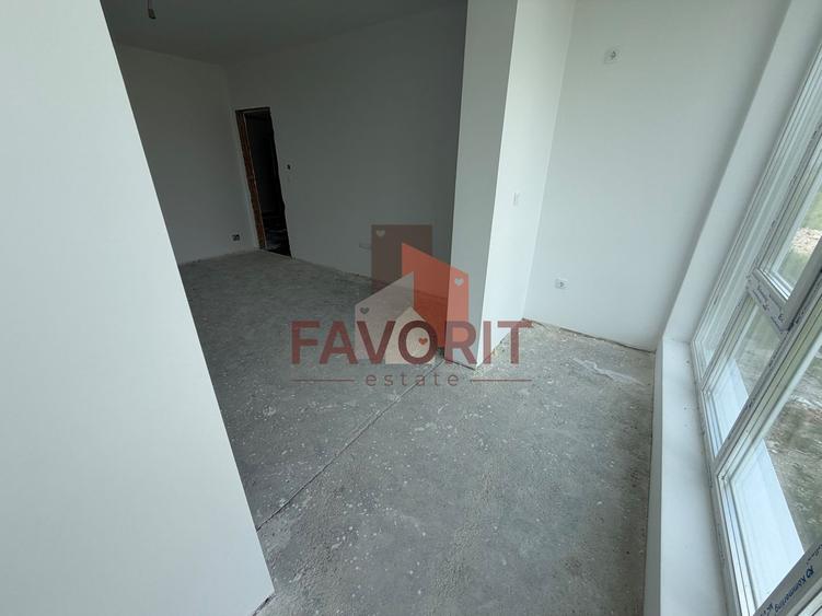 Apartament cu 3 camere semidecomandat în Giroc