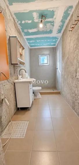 Casă individuală cu 3 camere cu Canalizare în Plopi