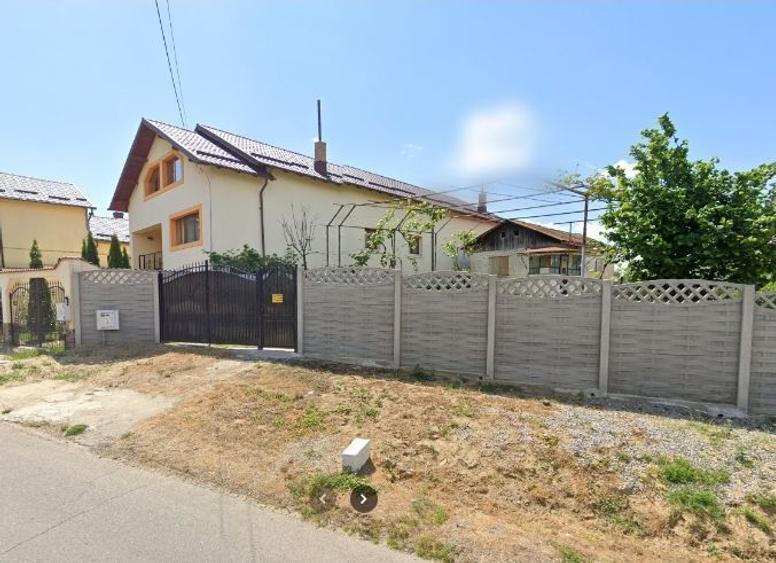 Casă cu 2 camere cu Teren 550 Mp în Vlădeni