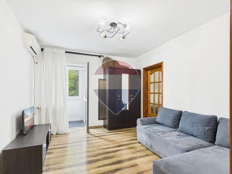Apartament cu 2 camere semidecomandat, mobilat în Olteniței