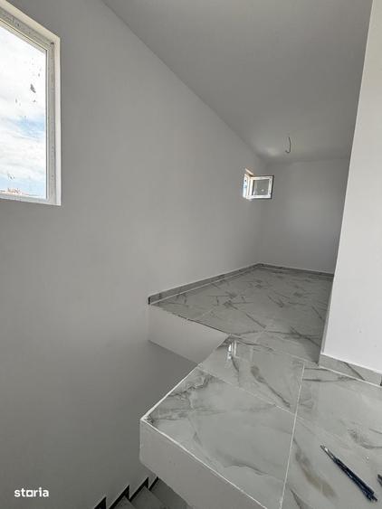 Casă cu 4 camere cu Teren 200 Mp în Central
