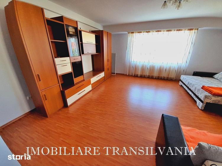 Ap. 2 cam. et.1 - Calea Moldovei, parcare. - 2