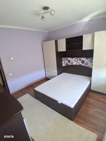 Apartament cu 3 camere în Brădet