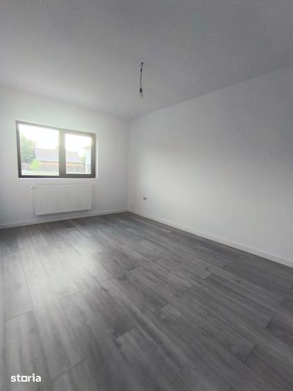 Casă cu 5 camere cu Teren 480 Mp în Valea Lupului