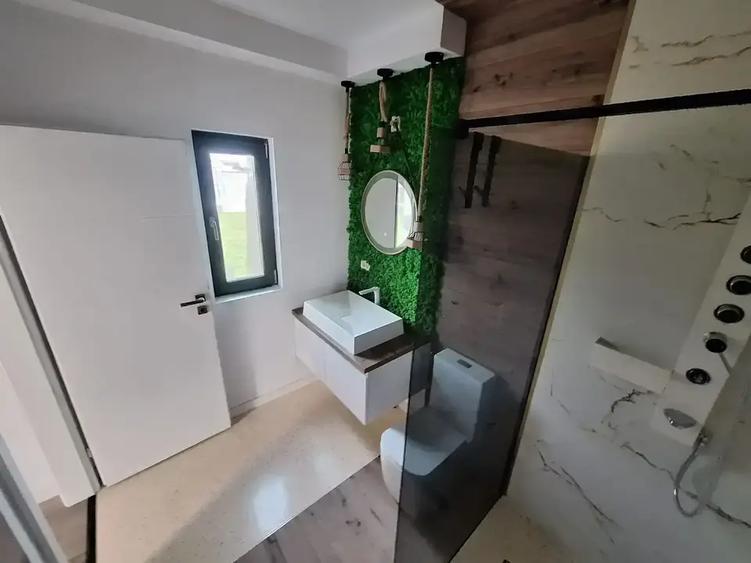 Casă cu 4 camere cu Canalizare în Bălăceanca