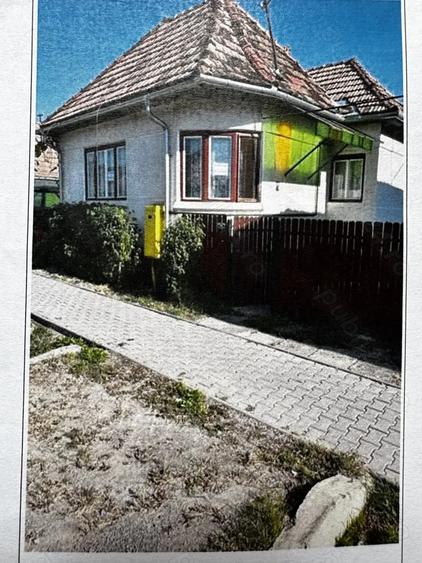 Casă cu 3 camere în Central