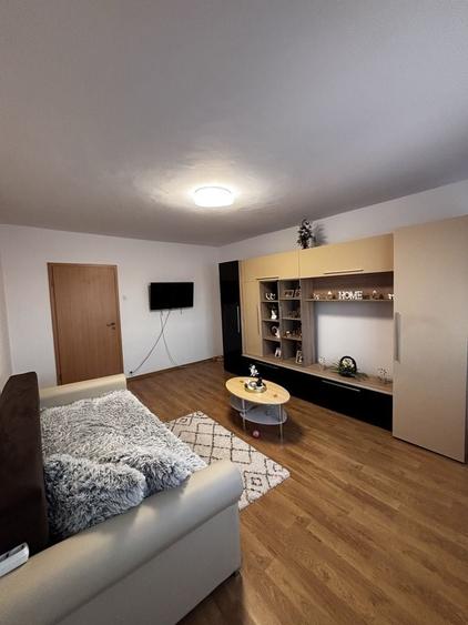 Apartament cu 2 camere decomandat în Mihai Viteazul