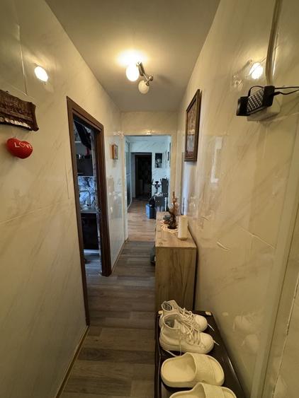 Apartament cu 2 camere decomandat, mobilat în Poarta 6