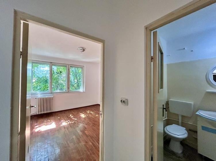 Apartament cu 2 camere semidecomandat în Central