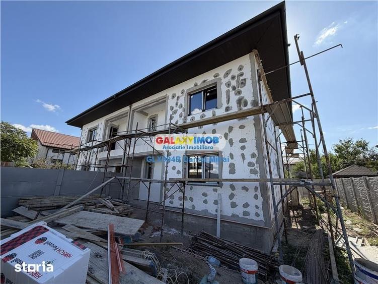 Casă cu 4 camere cu Teren 220 Mp în Central