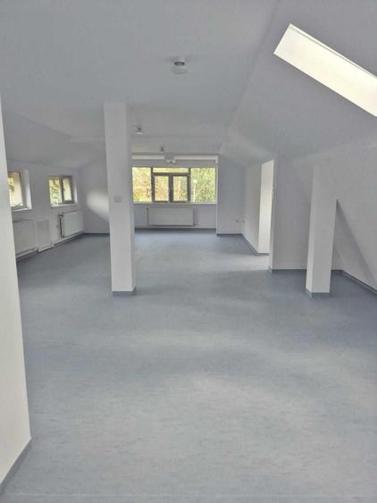 Spațiu comercial, de 280 mp, în Central