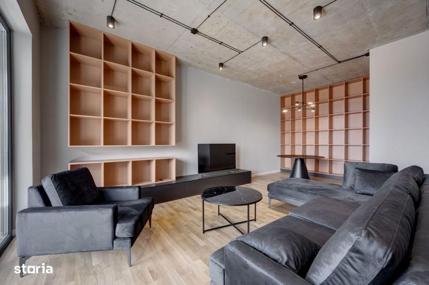 Apartament cu 3 camere, mobilat în Tei