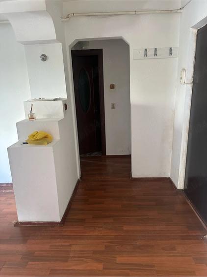 Apartament cu 2 camere decomandat în 1 Mai