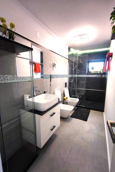 Apartament cu 2 camere decomandat în Sânpetru