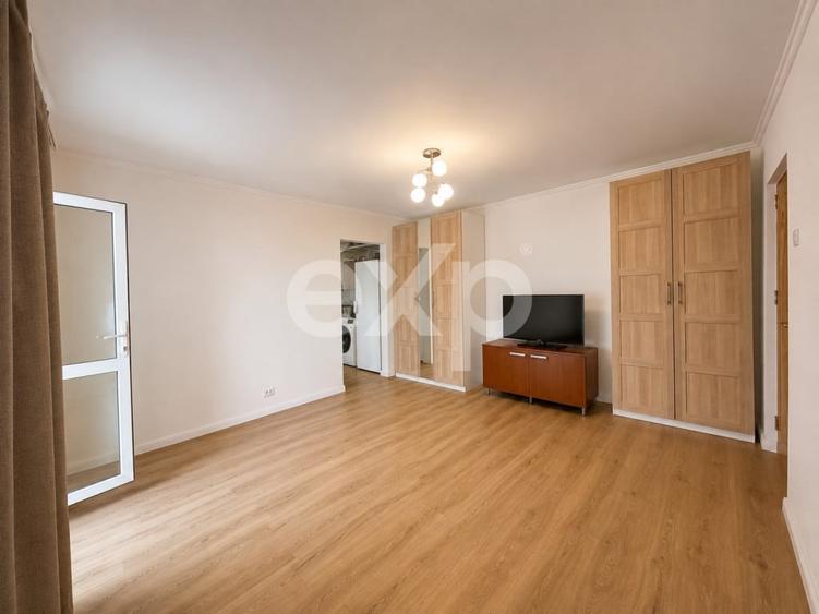 Apartament cu 2 camere semidecomandat în Găvana