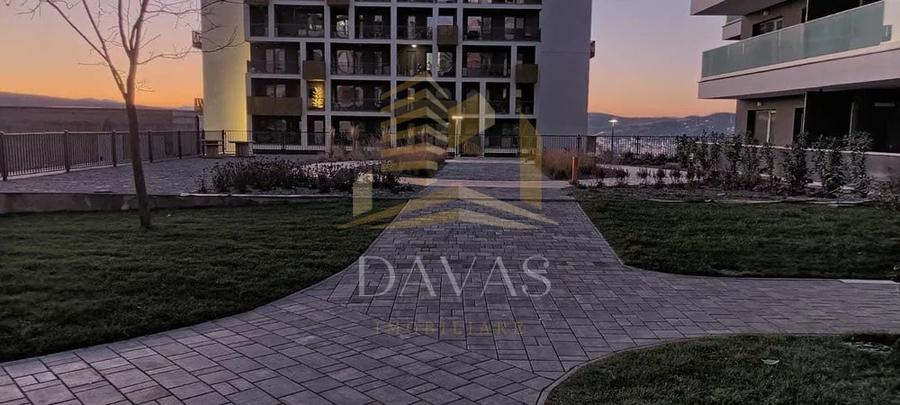Apartament cu 3 camere decomandat, mobilat în Zorilor