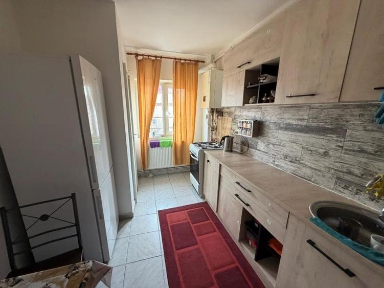 Apartament cu 2 camere, mobilat în Ștrand