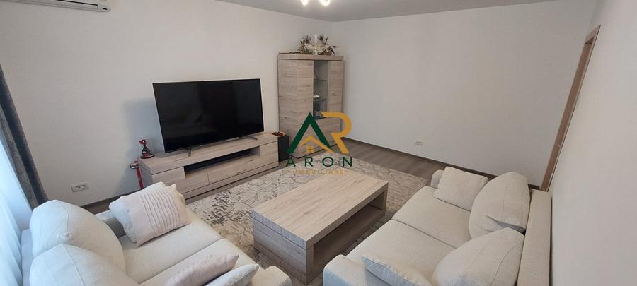 Apartament cu 3 camere decomandat, mobilat în Nerva Traian