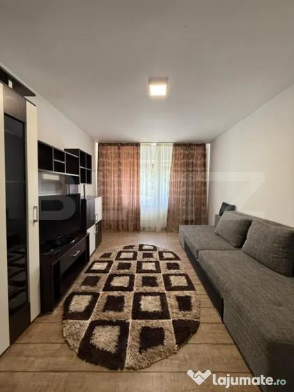 Apartament de vanzare, 2 camere decomandate, etaj 1, loc de - 10
