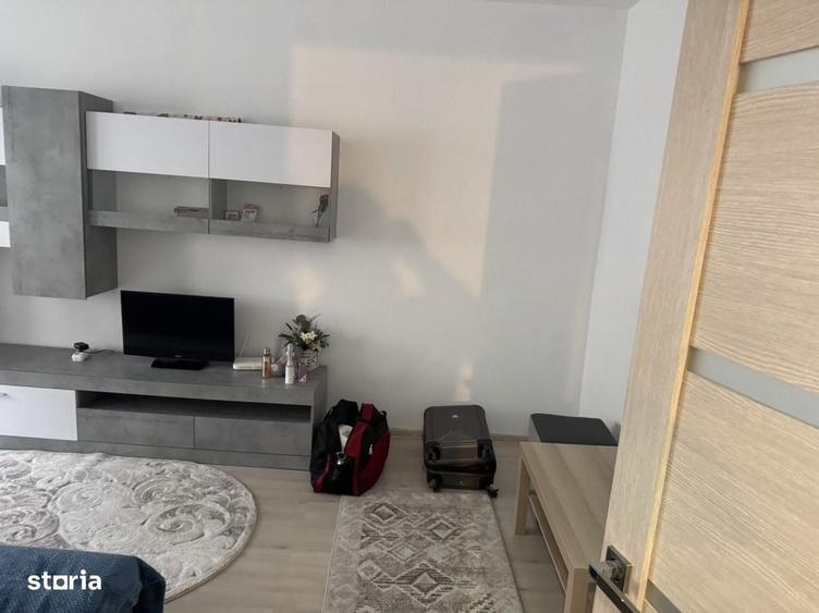 Iancului , Magura Vulturului , bloc mixt construit in anul 1981 - 9