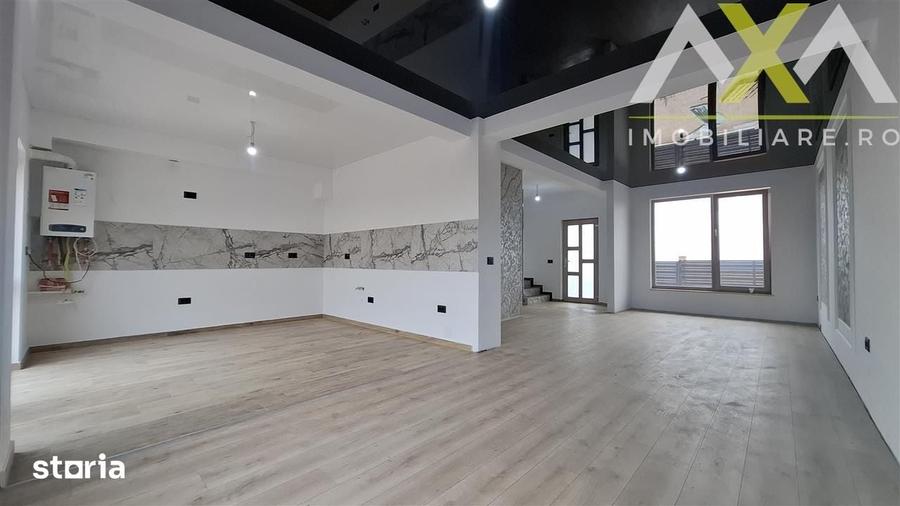 Casă cu 4 camere cu Teren 250 Mp în Rediu