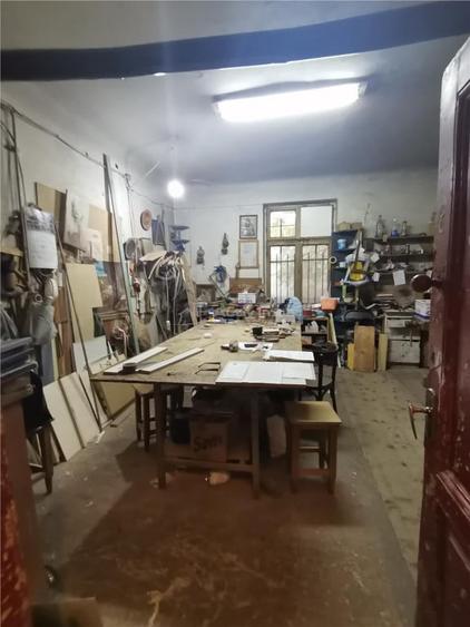 Spațiu comercial, de 47 mp, în Universitate