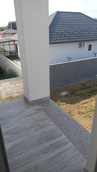 Duplex cu 5 camere cu Teren 450 Mp în Central
