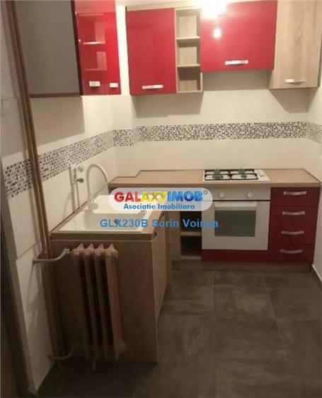 Apartament cu 4 camere semidecomandat, mobilat în Tei