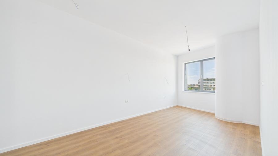 Apartament cu 2 camere semidecomandat în Grivița