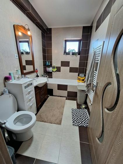 Apartament cu 2 camere în Florești