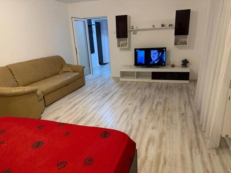 Garsonieră decomandată în Central