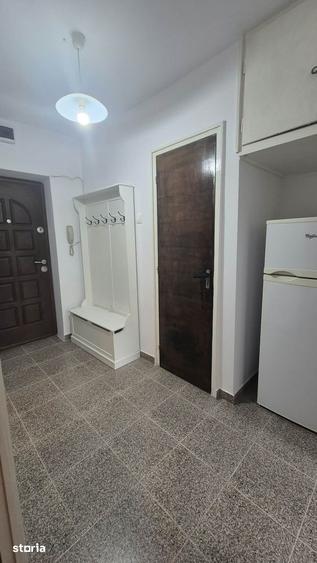 Garsonieră în Tei