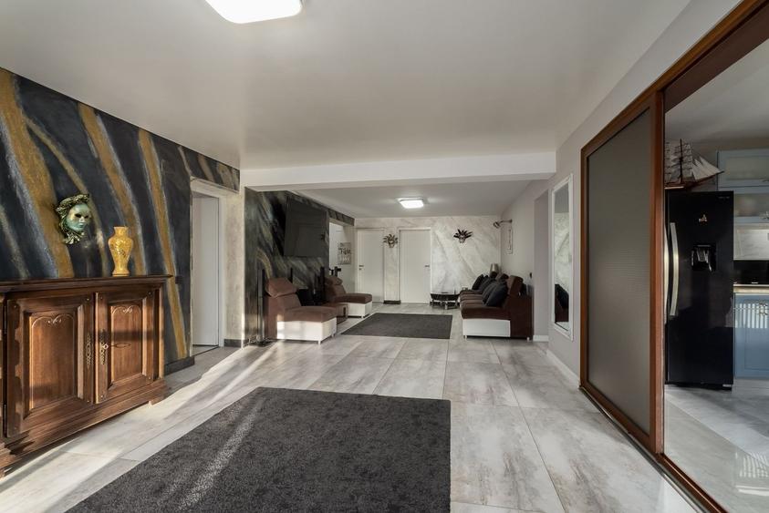 Casă individuală cu 6 camere cu Piscina în Puchenii Mari